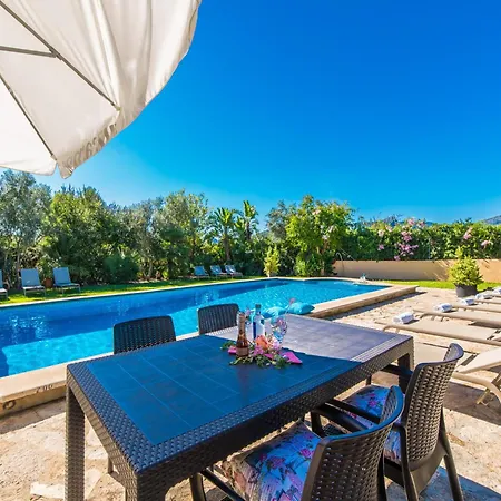 Rustic With Pool *