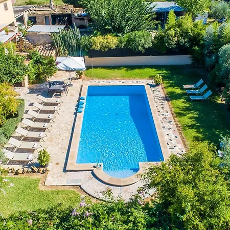 Rustic With Pool Feriehus
