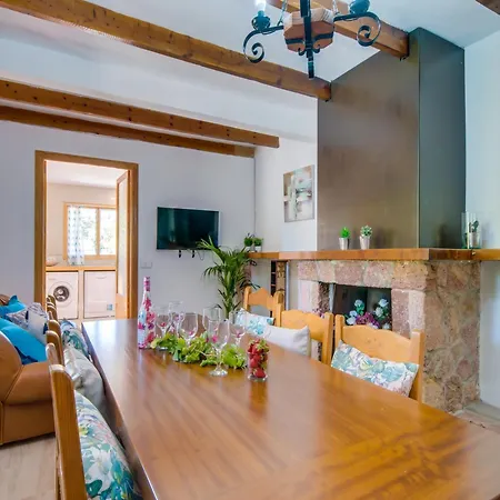 Rustic With Pool Pollenca